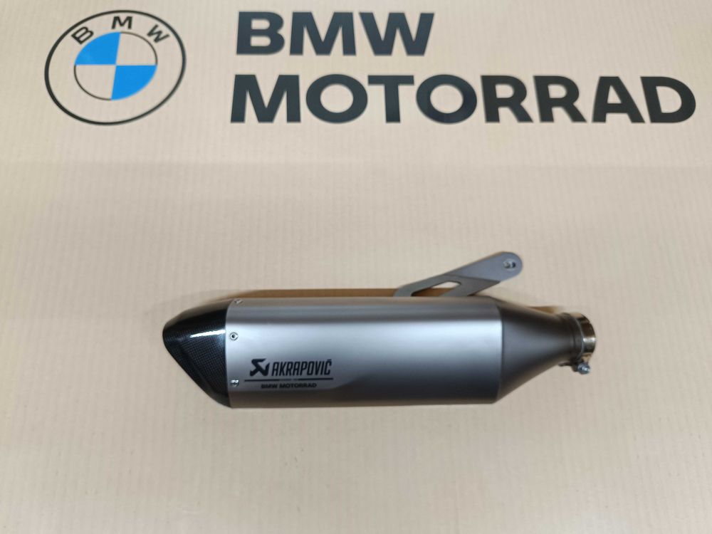 Ponteira Akrapovic BMW S1000RR K67 ou S1000R K63 excelente estado